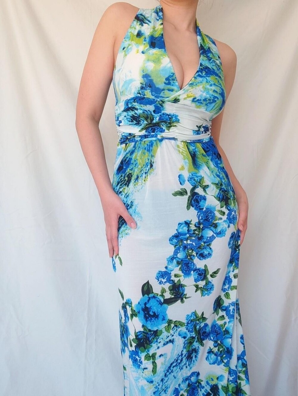 Qed London White and Blue Floral Maxi Prom Wedding Guest Dress